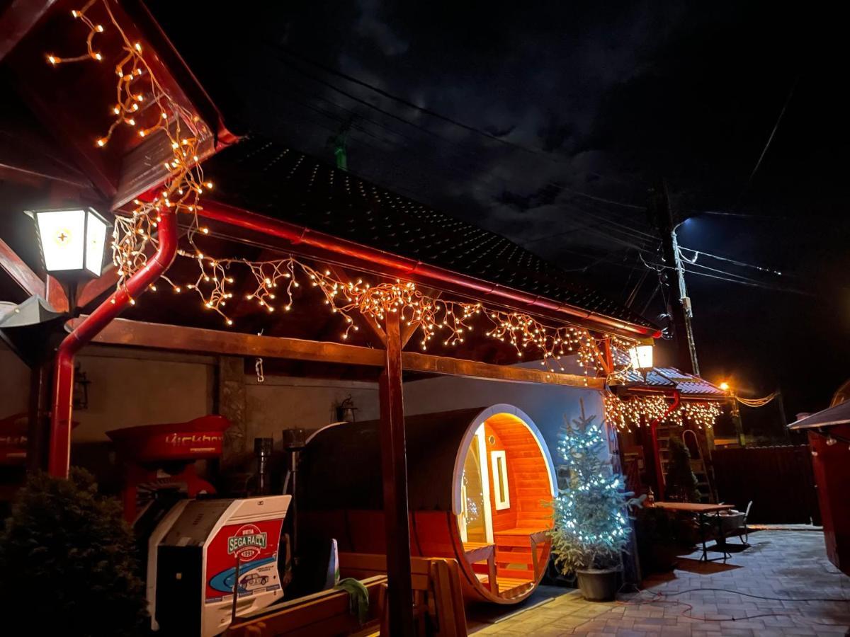 Engi Panzio Bed and Breakfast Ocna de Sus Buitenkant foto